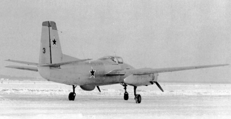 Як-52 RF-01225