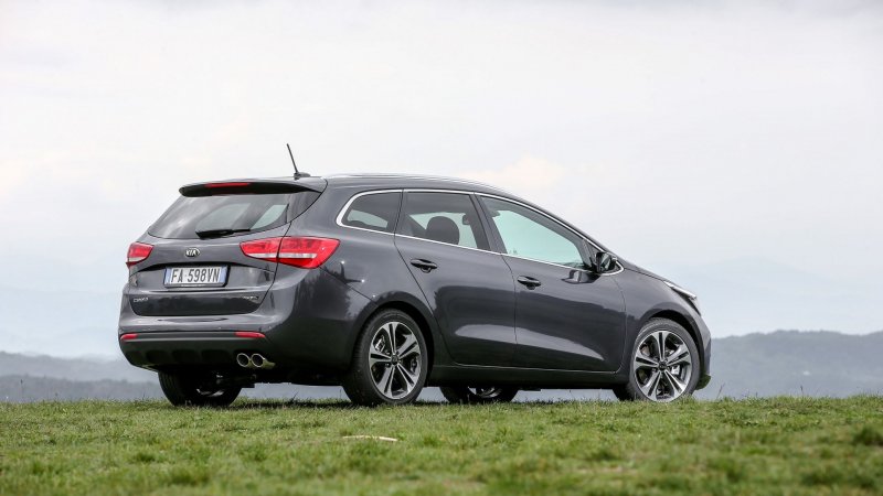 Kia Ceed SW универсал Prestige
