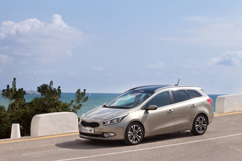 Kia Ceed универсал 2012