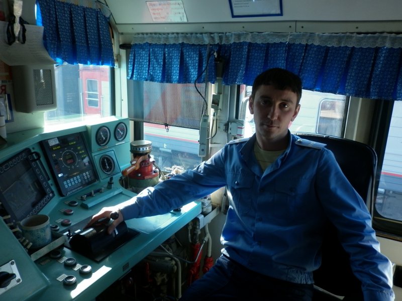 Фролов Саша ,певец