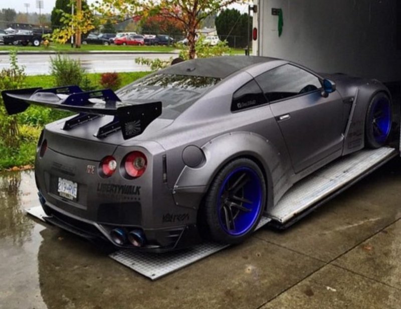 Nissan GTR r35 ft