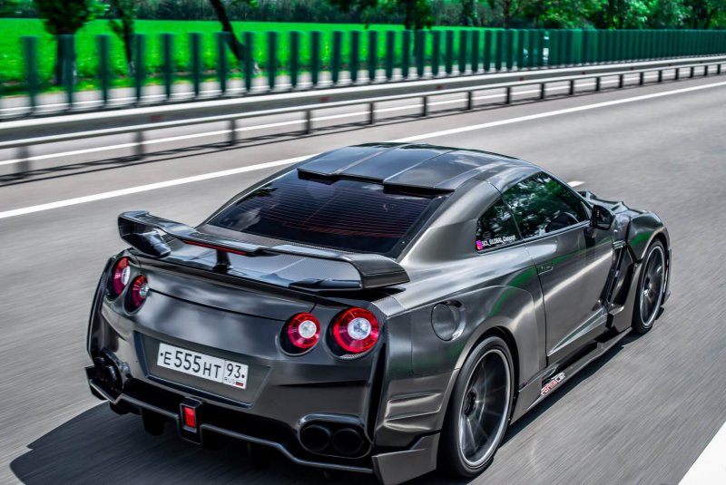 Full Carbon Nissan GTR