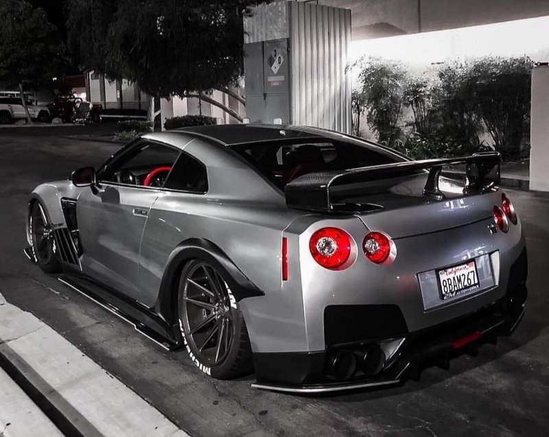Ниссан GTR 35 Tuning винил