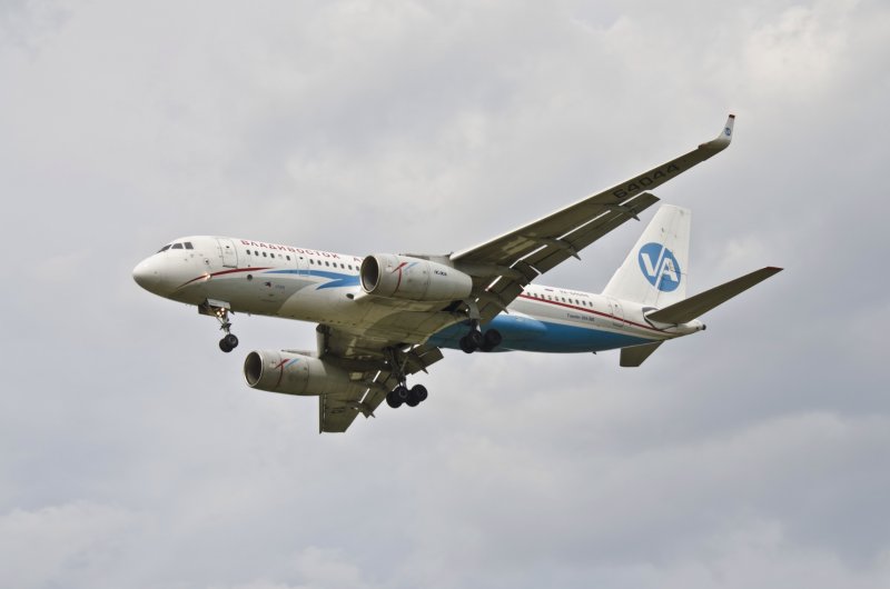 Ту 214-300