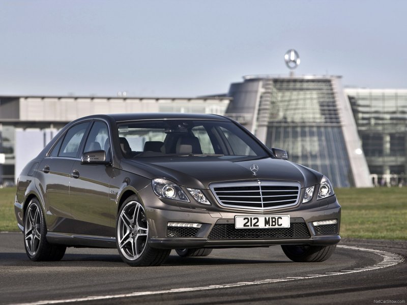 Мерседес Бенц w212