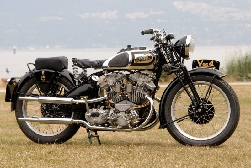 Мотоциклы AJS 1915 года