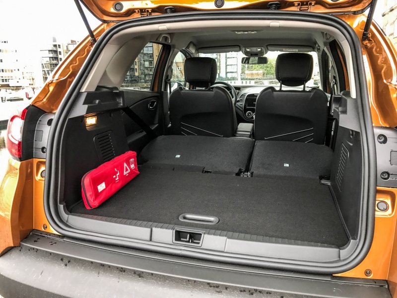 Renault Captur салон багажник