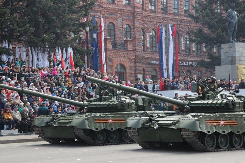 Т-80бвм на параде