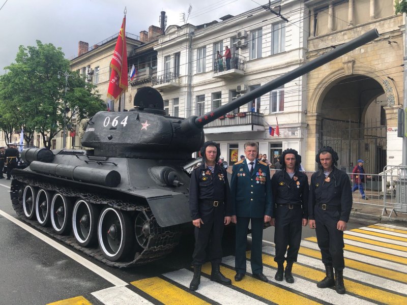 Т-34 на параде Победы в Москве