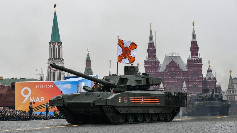 Т-14 Армата на параде