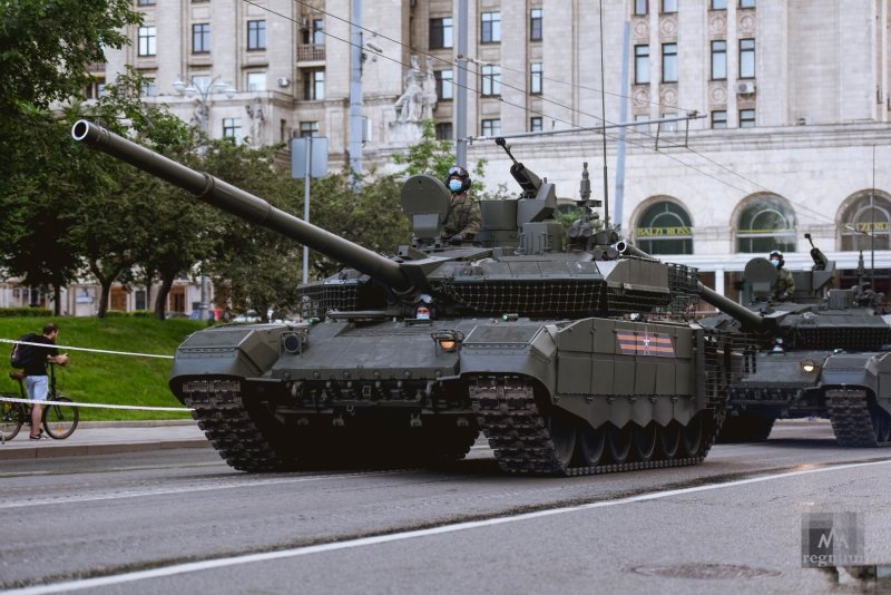 Т-90а парад Победы