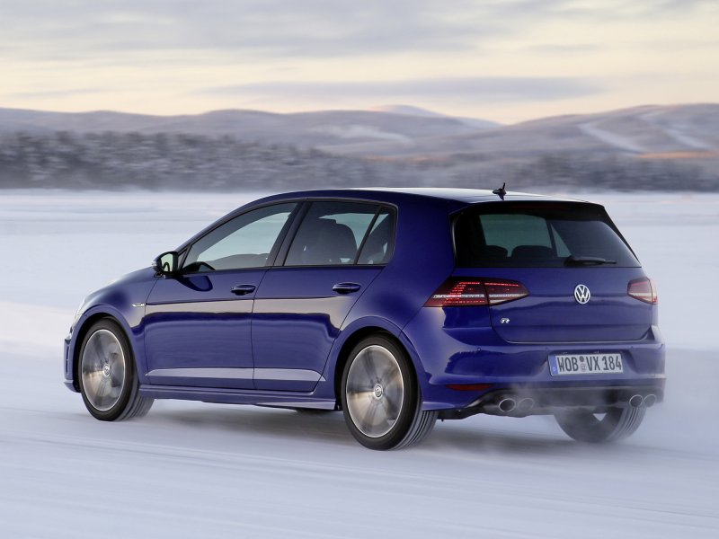 VW Golf 7 салон
