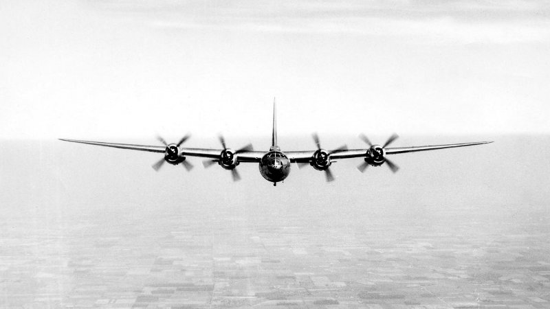 B32 Bomber
