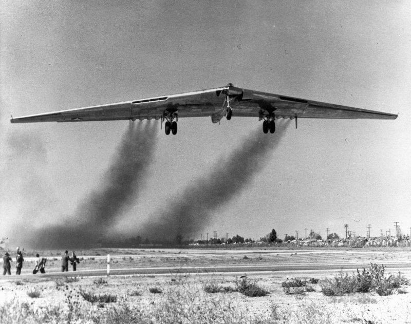 Northrop YB-49 внутри