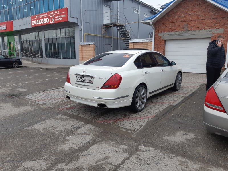 Nissan Axis Teana 2006