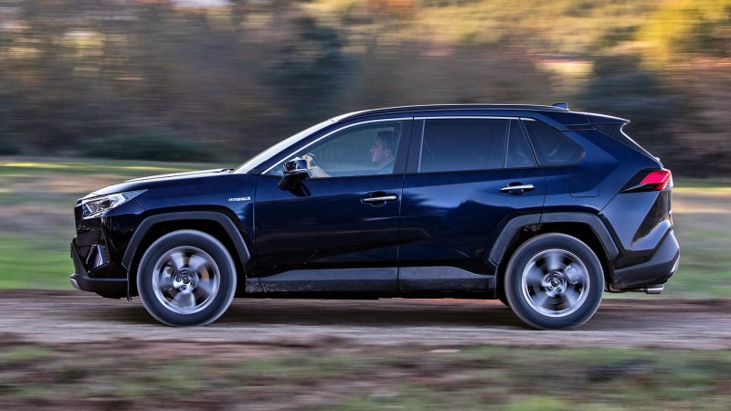 Rav4 2019 черный