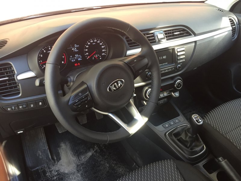 Kia Rio x-line салон