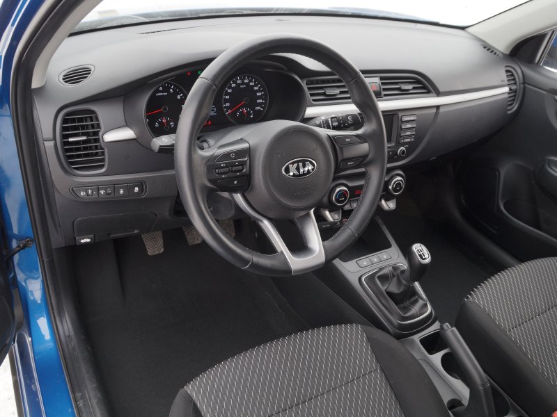 Kia Rio x-line 2017 салон