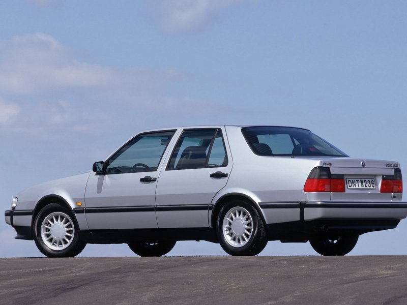 Saab 9000 2