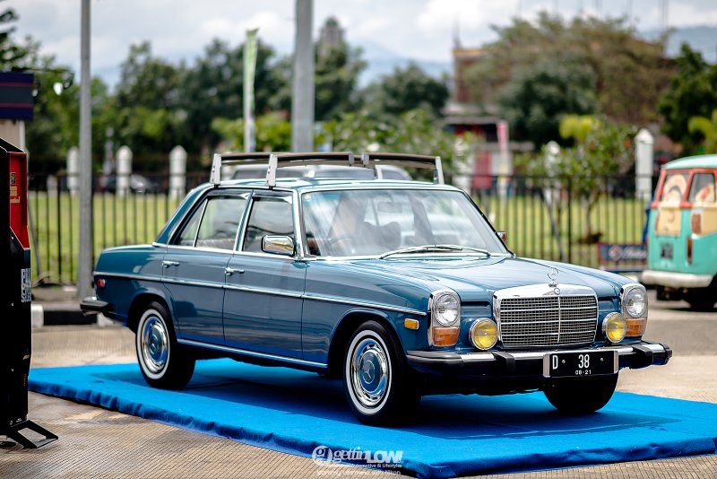 Мерседес Бенц w115