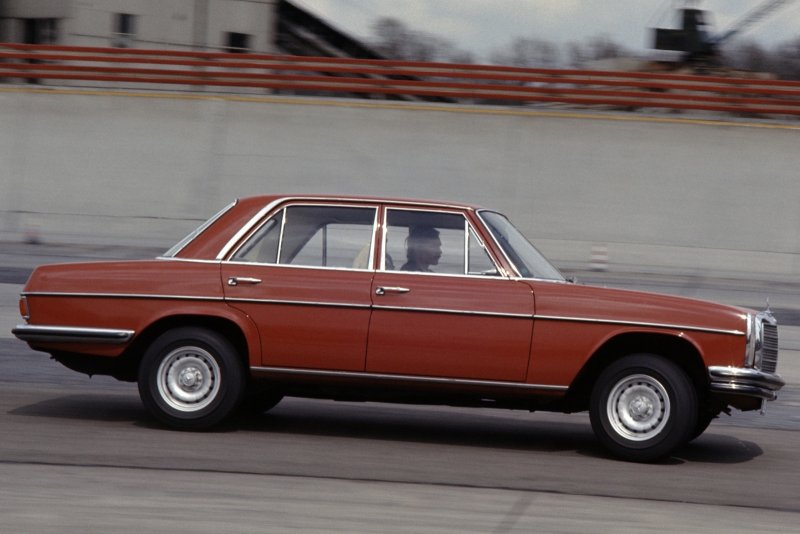 Mercedes w114 Race