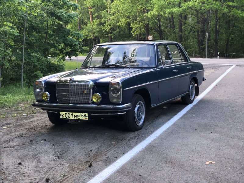 Mercedes-Benz w115
