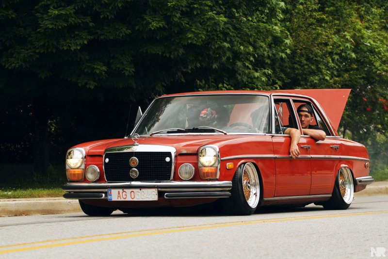Mercedes w115 1974