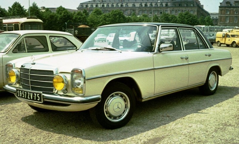 Mercedes-Benz w115, 1968