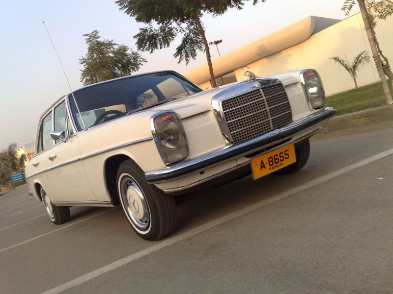 Mercedes-Benz w114/w115