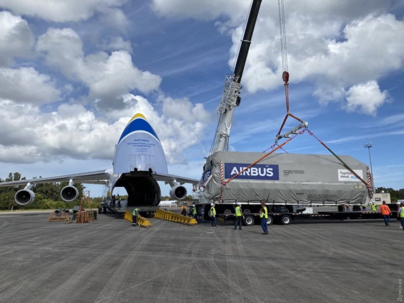 АН 124 Антонов Эйрлайнс