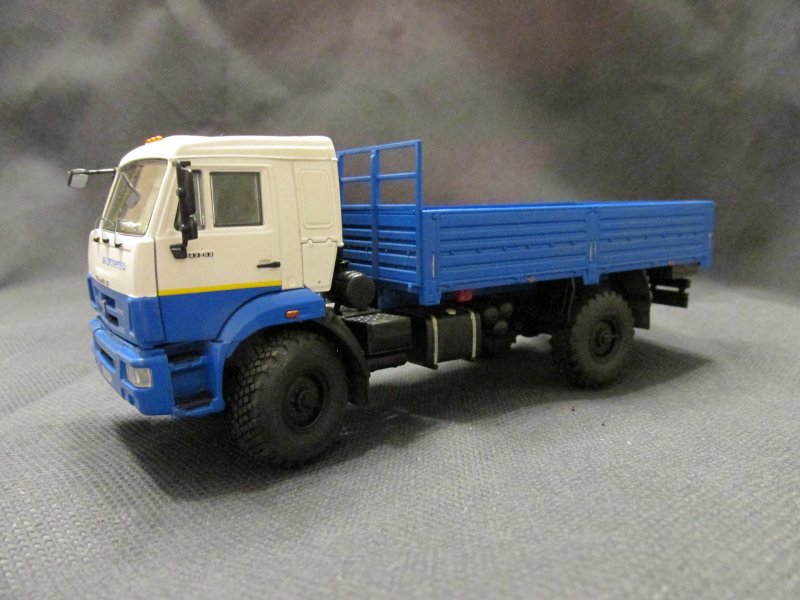 Сборная модель АЦ-5-40 (43118)