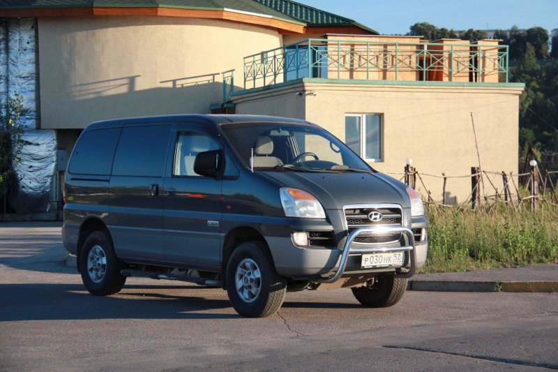 Grand Starex h1