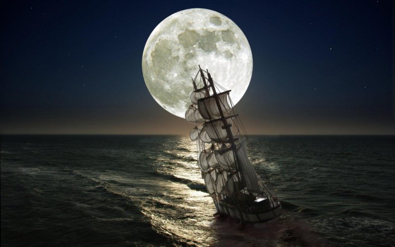 Море Луна корабль