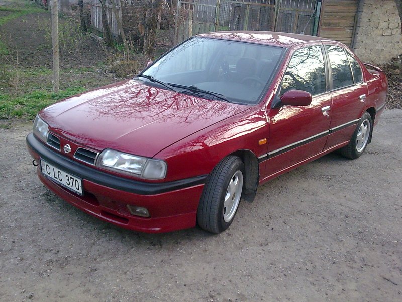 Nissan primera p10 хэтчбек