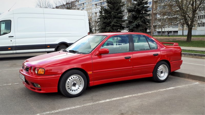 Nissan primera p10 седан