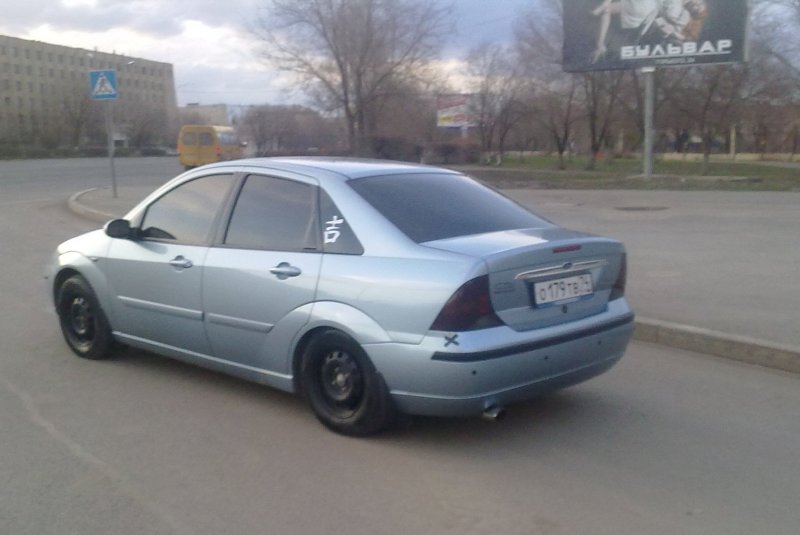 Ford Focus 1 седан занижение