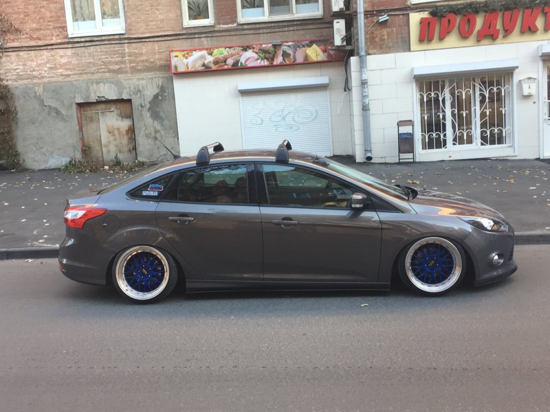 Ford Focus 1 седан стенс