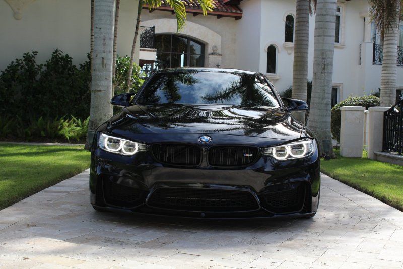 2015 BMW m3 черная