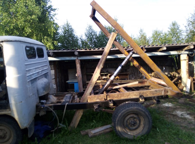 УАЗ головастик 3303 самосвал