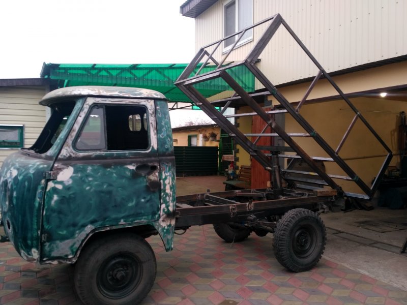 УАЗ 452 самосвал