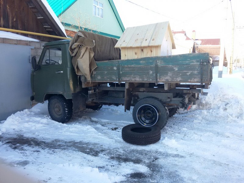 УАЗ 3303 бортовой самосвал