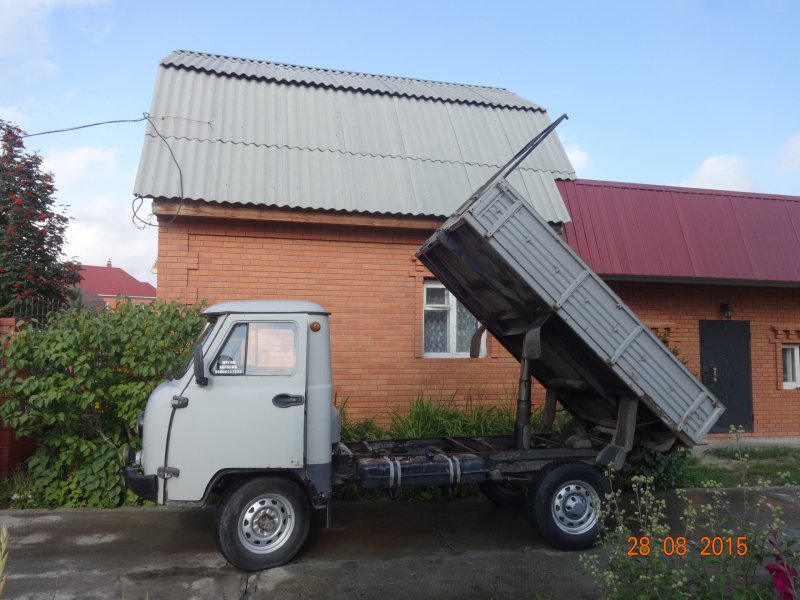 УАЗ 3303 самосвал