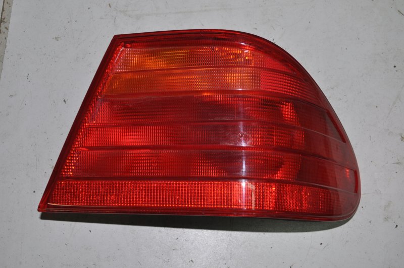 Задние фонари Mercedes w210