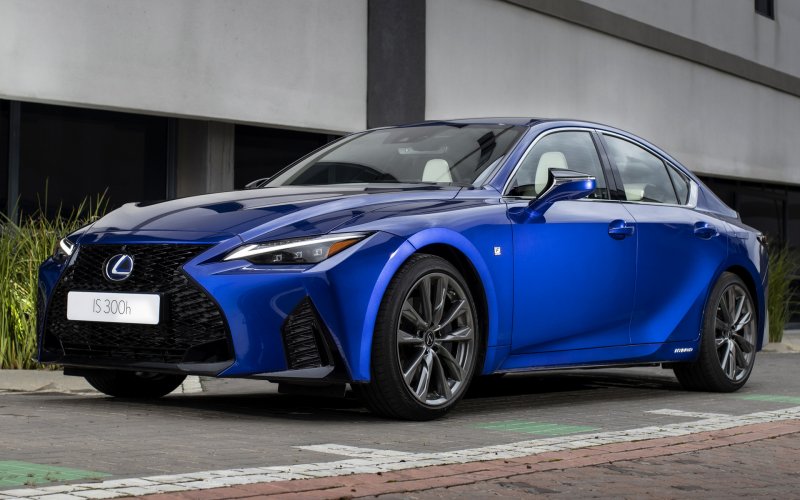 Лексус is 300 f Sport