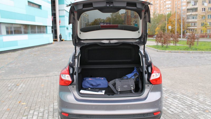 Ford Focus 3 хэтчбек багажник