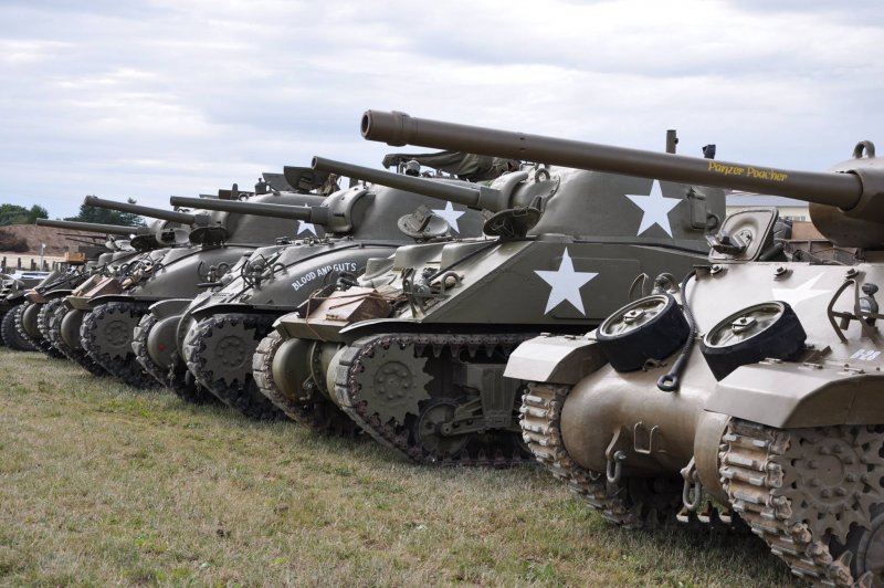 Много танков СССР