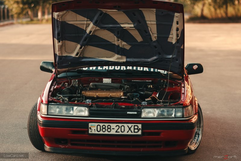 Mazda 626 GD stance
