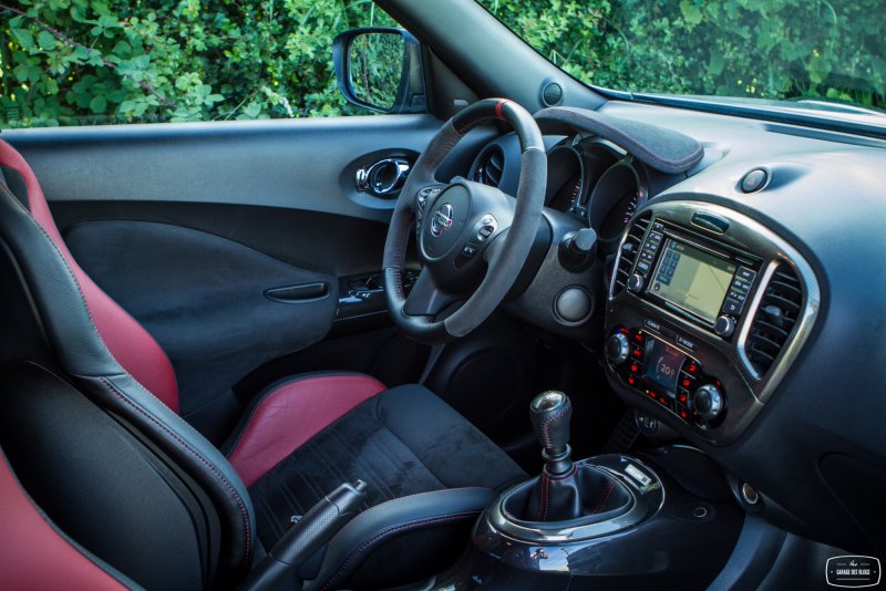 Nissan Juke Nismo RS Interior