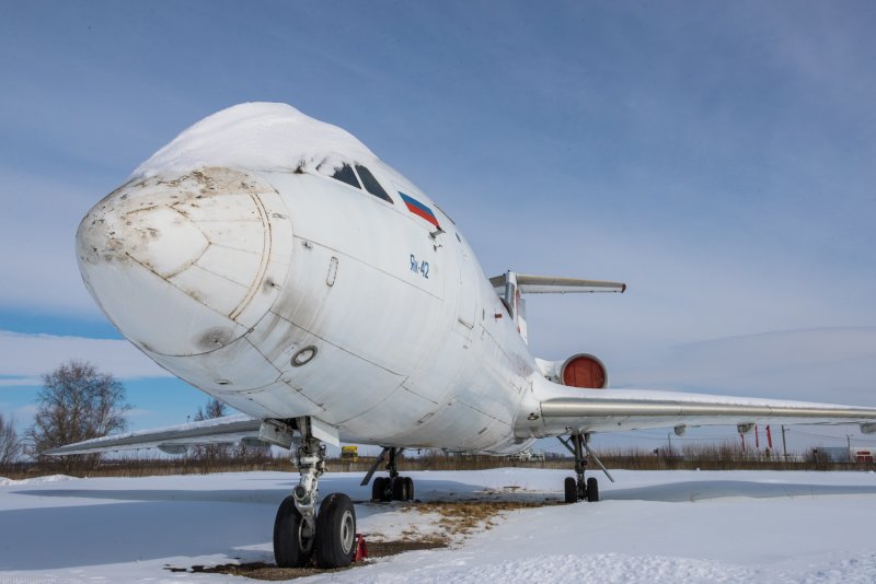 Yakovlev Yak-42d