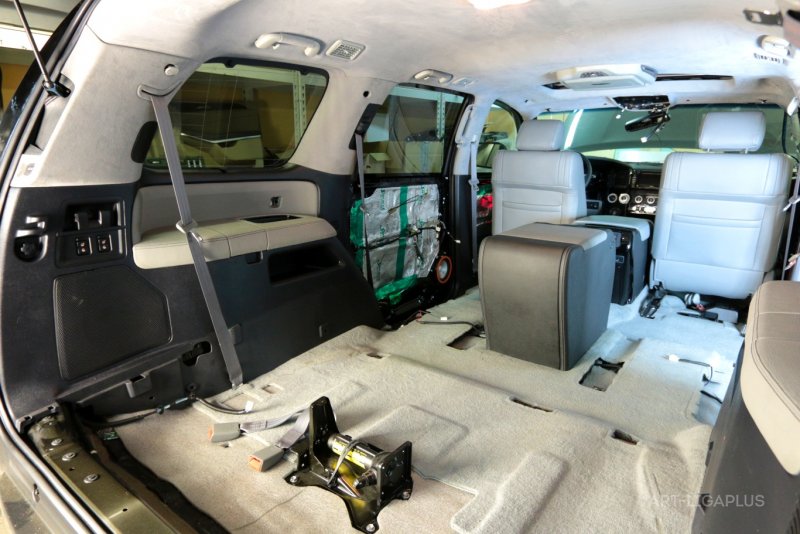 Toyota Sequoia 1 салон,багажник